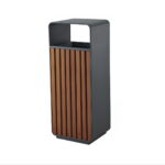UrbanShield 98 – Coș exterior design lemn, cuvă galvanizată, ~98 L