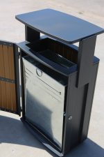 Coș de gunoi urban ATLAS 70 din oțel galvanizat cu finisaj lemn PS – capacitate 70 L - imagine 3