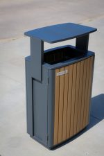 Coș de gunoi urban ATLAS 70 din oțel galvanizat cu finisaj lemn PS – capacitate 70 L - imagine 7