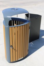 Coș de gunoi cu scrumieră ZAVORA 221, gri, oțel galvanizat și lamele WPC, 65L - imagine 5